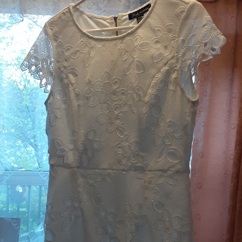 Short white dress